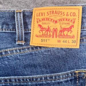 Levi's 511 Slim Fit Denim Jeans Mens 44x30 Medium Wash Cotton Classic Casual NEW